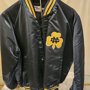 Vntg  Notre Dame Satin Jacket Chalk Line . Spellout Stitched .USA , EXCELL, XL